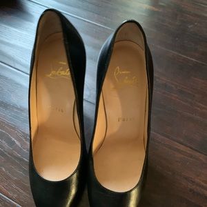 Louis Vuitton 5.5 sexy heels